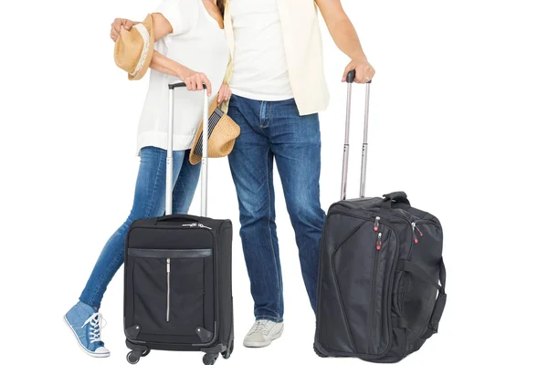 Couple heureux en vacances avec des bagages — Photo