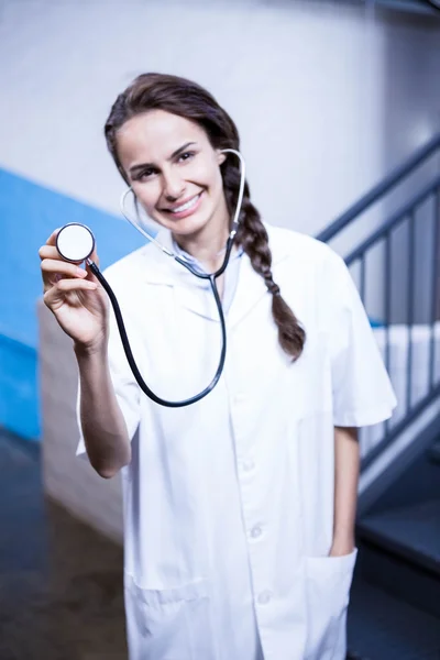 Doktor zobrazeno stetoskop — Stock fotografie