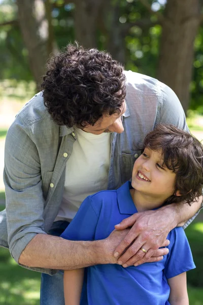 Father and son standing — Stock Photo, Image