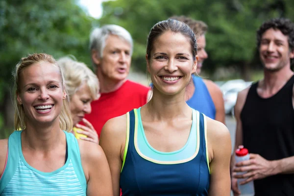 Marathonläuferin posiert — Stockfoto