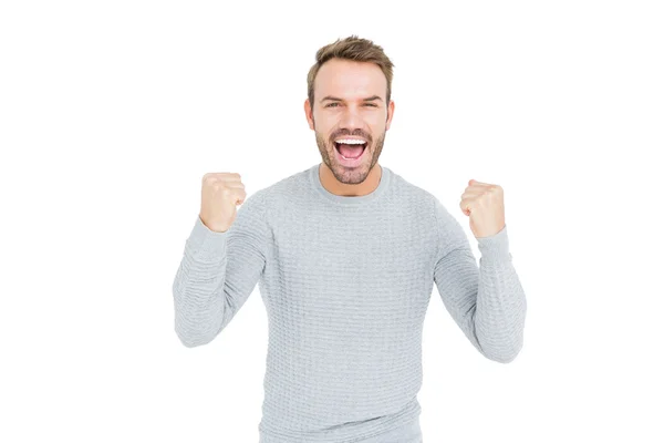 Homem sorrindo para a câmera — Fotografia de Stock