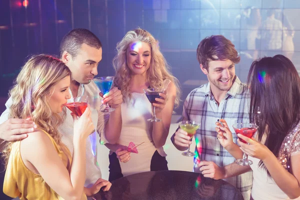 Happy friends with cocktails — Stock Photo, Image