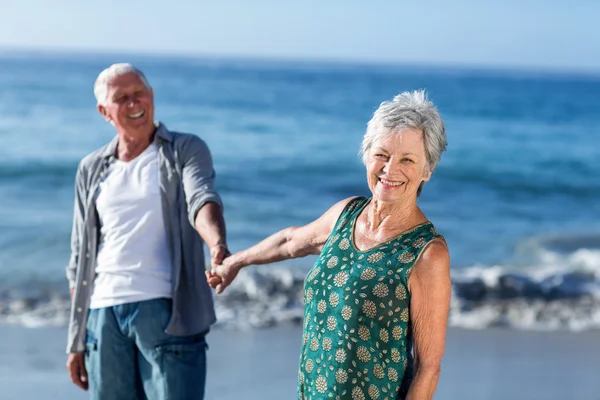 Senior Paar Handen vasthouden — Stockfoto