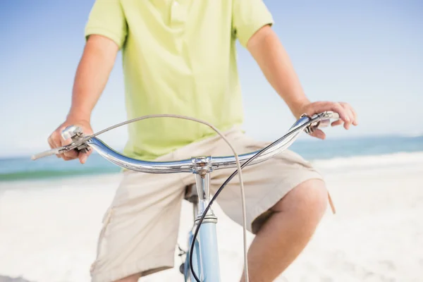 Smiling senior man with bike — Stock Photo, Image