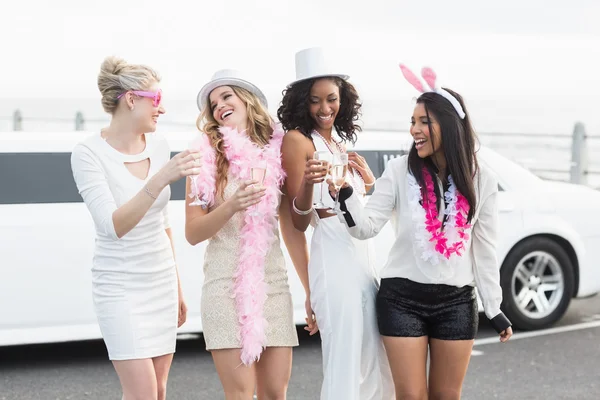 Frivolous women drinking champagne — Stock Photo, Image