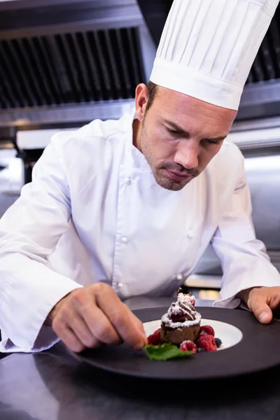 Plato de postre guarnición chef — Foto de Stock