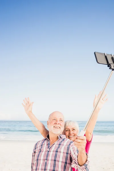 Senior Par som tar Selfie — Stockfoto