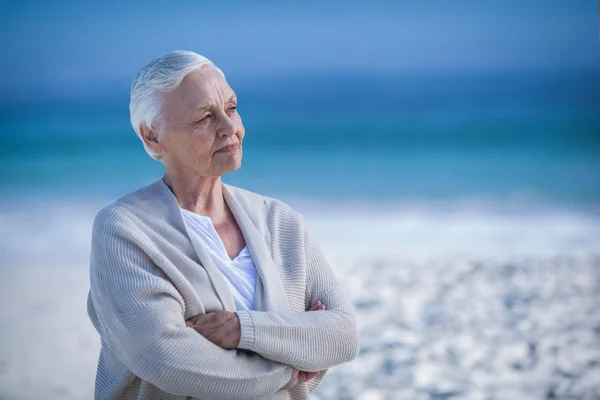 Pensiero donna matura giorno sognando — Foto Stock