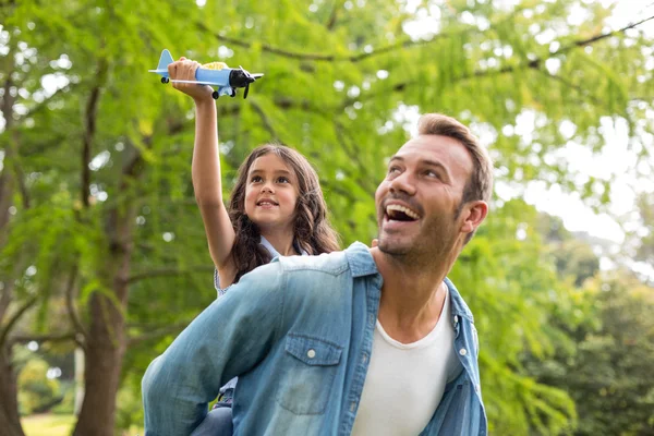 Father and daughter having fun — Stock Photo, Image