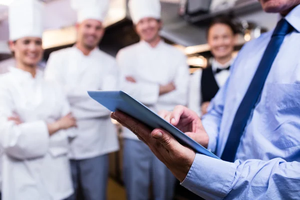 Manager using digital tablet — Stock Photo, Image