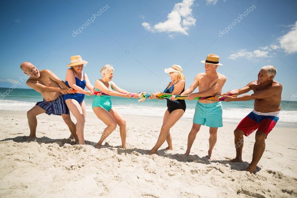 Afbeeldingsresultaat voor touwtrekken op strand