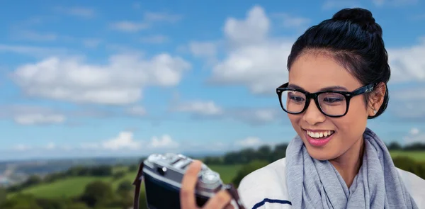 Asiática mulher tomando selfie — Fotografia de Stock