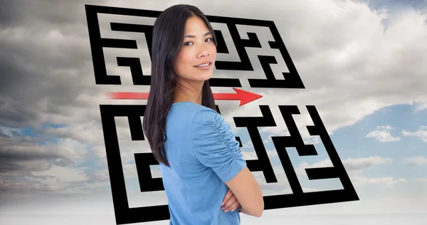 Smiling asian woman with arms crossed — Stock Photo, Image