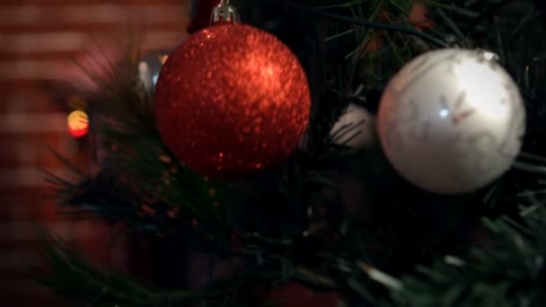 Uitzicht op kerstversiering — Stockvideo