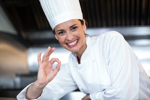 Chef mostrando sinal OK — Fotografia de Stock