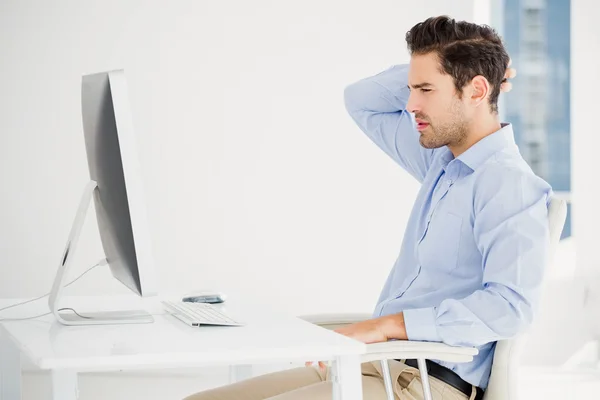 Businessman working on computer — Stock Photo, Image