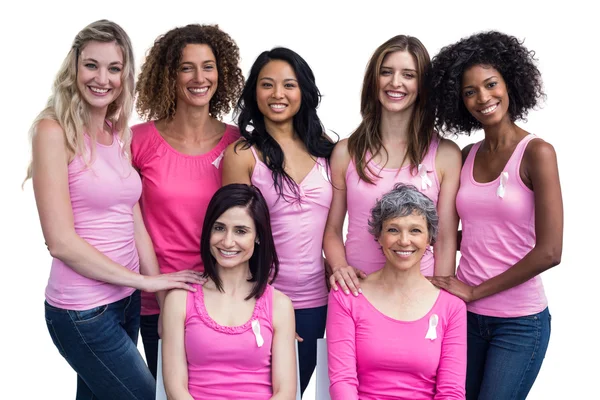 摆姿势的粉红色衣服的妇女 — 图库照片