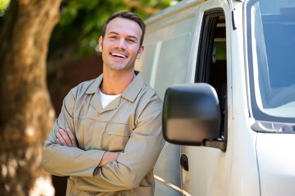 Gelukkig levering man — Stockfoto