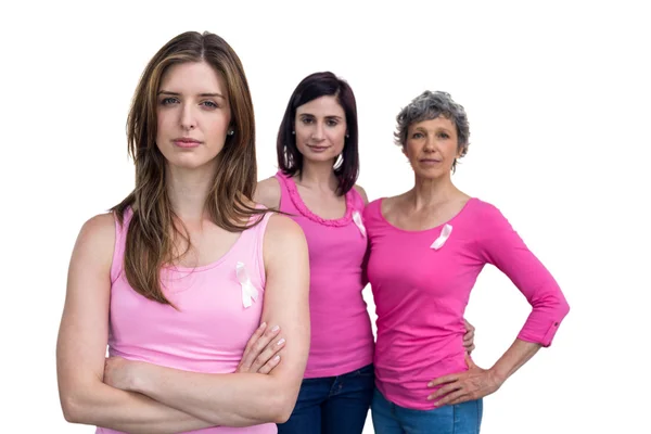 Женщины в розовых нарядах позируют — стоковое фото