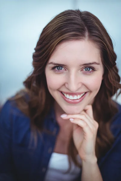 Beautiful woman smiling — Stock Photo, Image