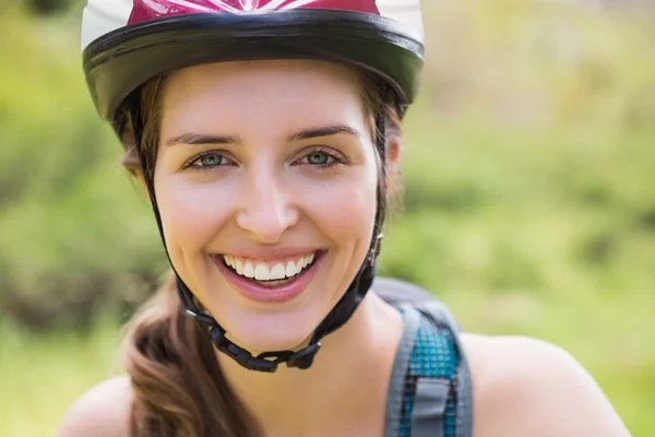 Woman wearing helmet — Stock Photo, Image