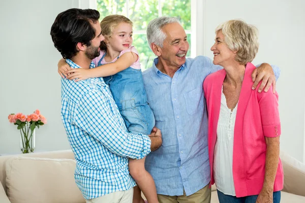 Família de geração múltipla em casa — Fotografia de Stock