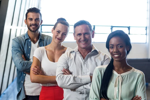 Collega's poseren samen — Stockfoto