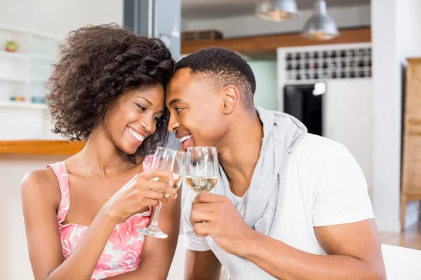Couple toasting wine glasses — Stock Photo, Image