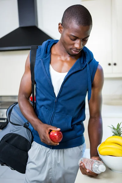 남자 운반 체육관 가방 — 스톡 사진