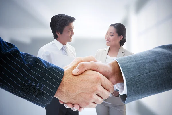 Gente de negocios moviendo las manos — Foto de Stock