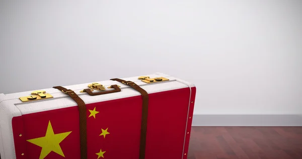 Китайский флаг на чемодане — стоковое фото