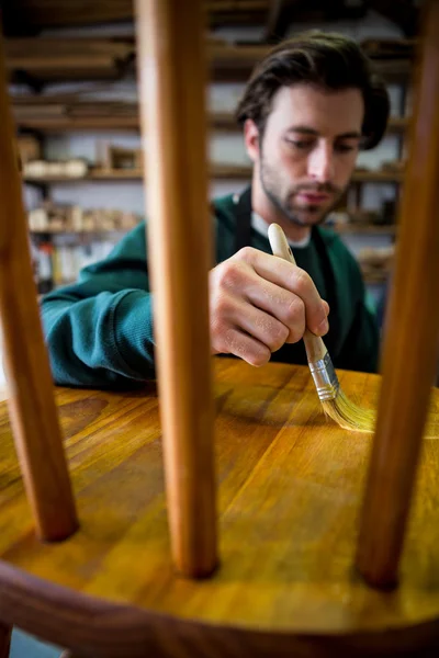 Carpenter working on his craft — Stock Photo, Image