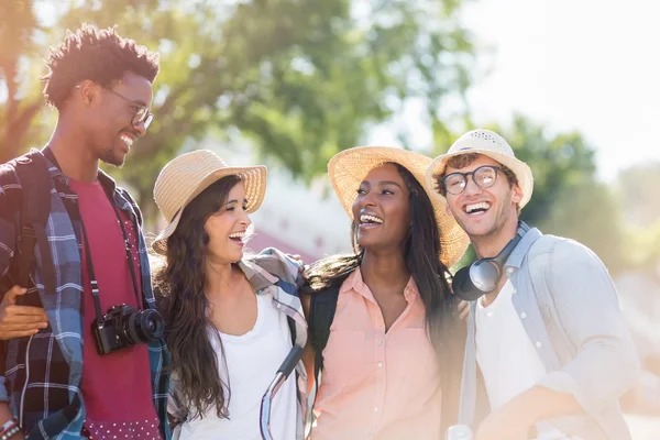 Freunde haben Spaß zusammen — Stockfoto