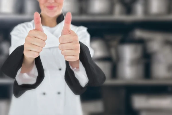 Шеф-кухар показує великі пальці вгору знак — стокове фото