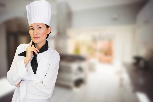 Retrato de mujer cocinera reflexiva — Foto de Stock