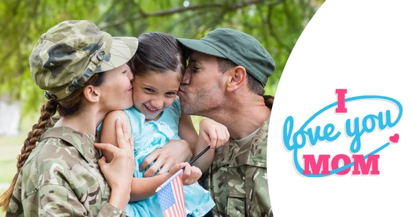 Złożony obraz rodziców armii całuje córkę — Zdjęcie stockowe