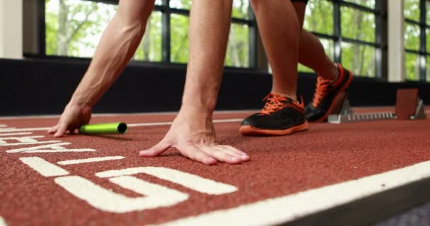 Man starting relay running — Stock Video