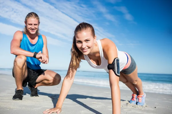 Woman holding the plank — Stock Photo, Image