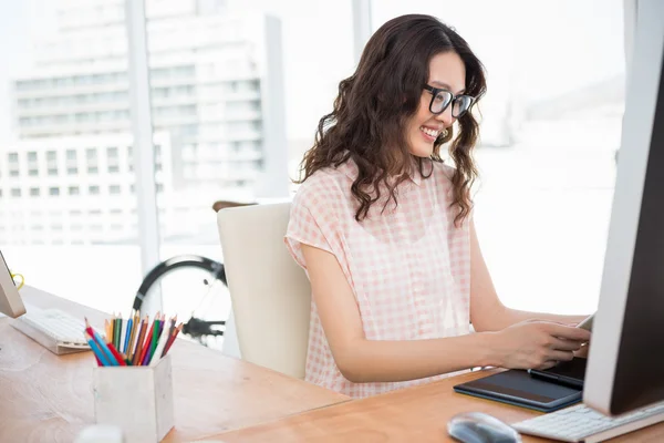 Hipster woman using a tablet — Stock Photo, Image