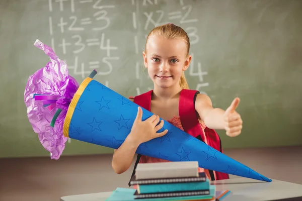 Scholier met haar eerste dag — Stockfoto