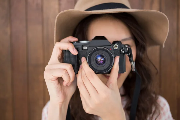 Hipster woman taking a picture — Stok fotoğraf