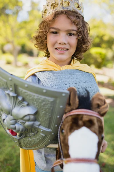 Portrait d'un garçon mignon prétendant être un super-héros — Photo