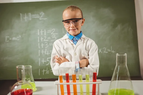 Meisje verkleed als een wetenschapper — Stockfoto