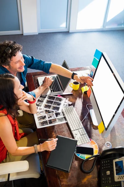 Colleagues using a graphic pad — Stock Photo, Image