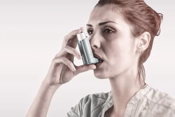 Portrait of a asthmatic woman — Stock Photo, Image