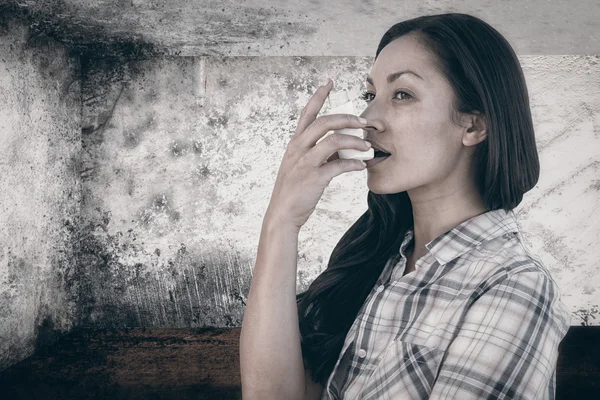 Portrait d'une femme asthmatique — Photo