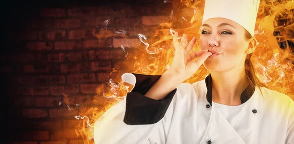 Retrato de uma mulher chef satisfazendo — Fotografia de Stock