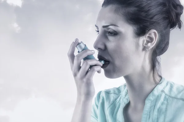 Portrait of an asthmatic woman — Stock Photo, Image