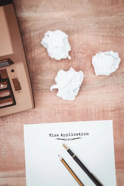 Vecchia macchina da scrivere e carta — Foto Stock