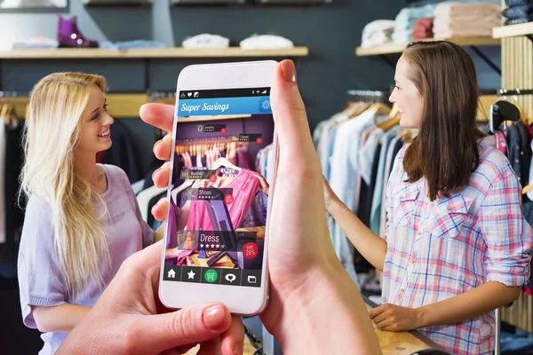 Smiling blonde doing shopping — Stock Photo, Image